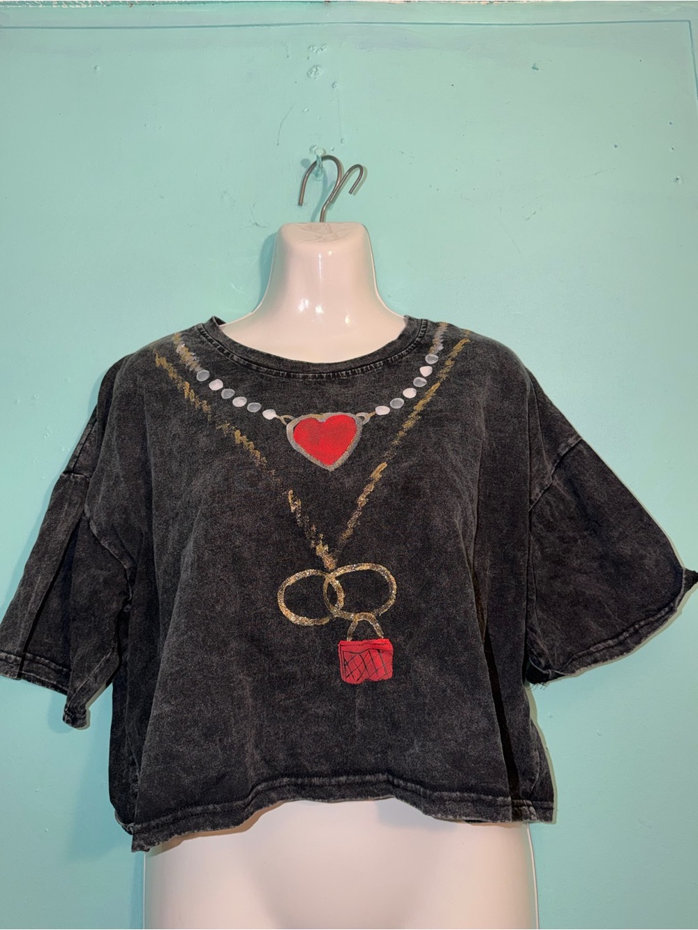 Vintage-Inspired Black Crop Top with Red Heart Graphic one size